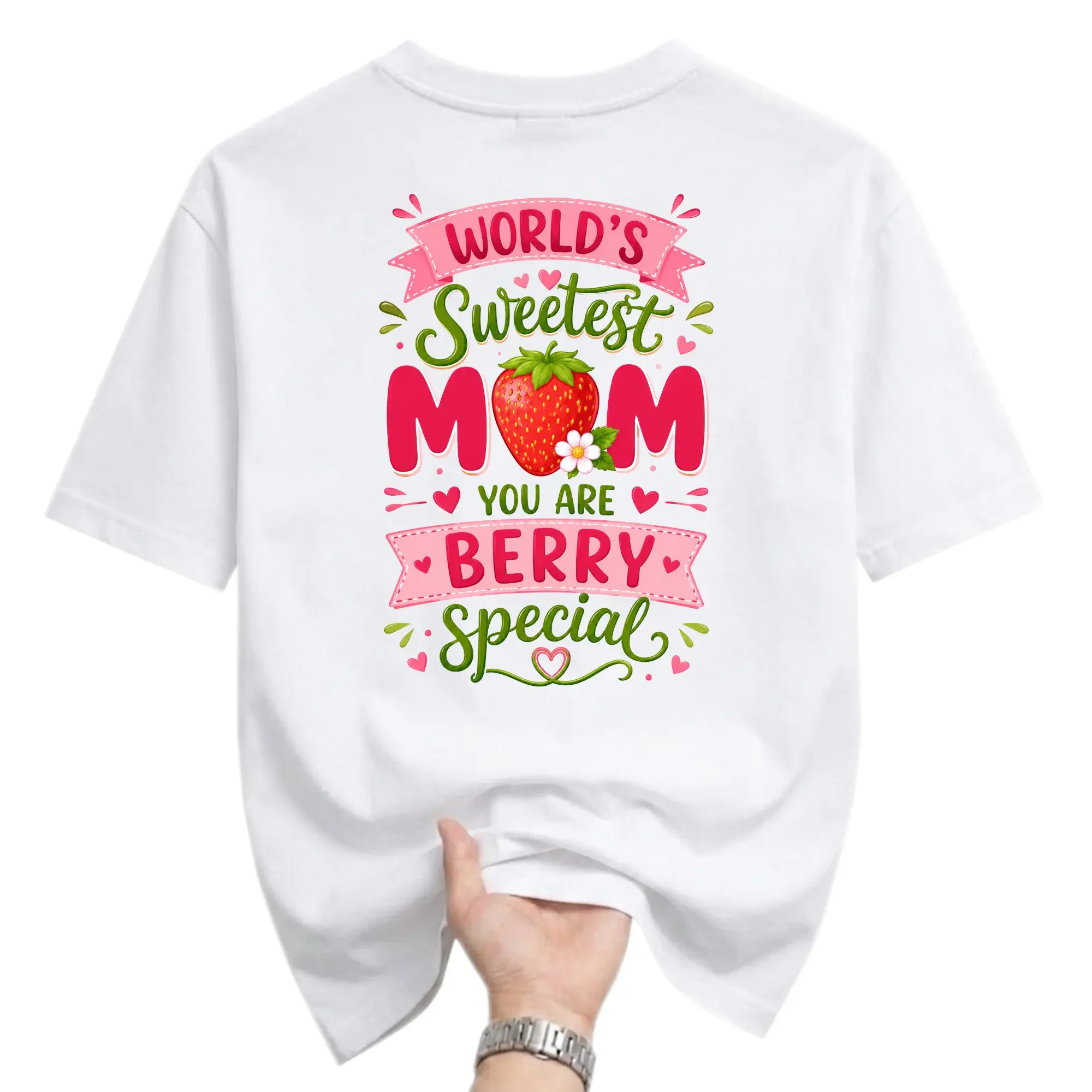 Graphic Tee World's Sweetest Mom Strawberry Print Unisex Crew Neck Cotton Blend Short Sleeve Everyday Casual T-Shirt
